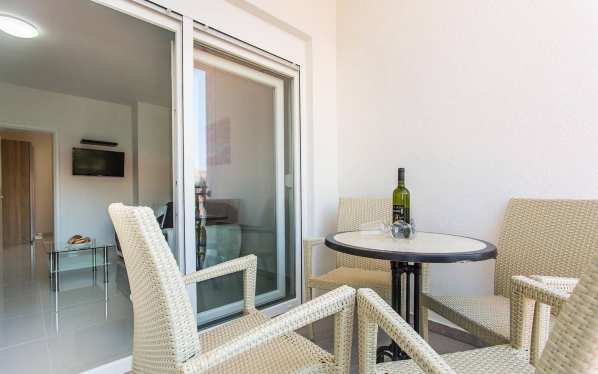 Apartments Bernardeta 1 Baška Exterior foto